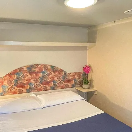 Gorgeous Stacaravan In Holiday home *